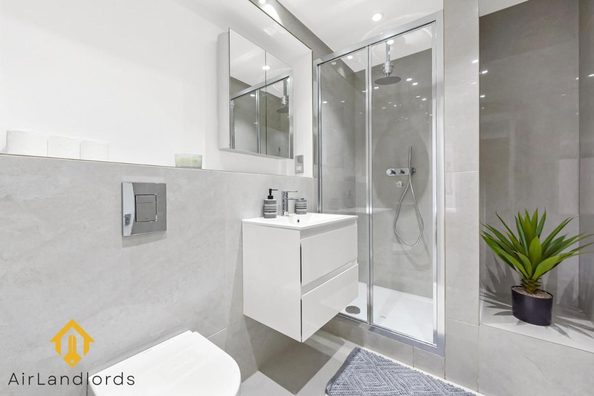 Exclusive 2 Bedroom Flat Near Buckingham Palace London Kültér fotó